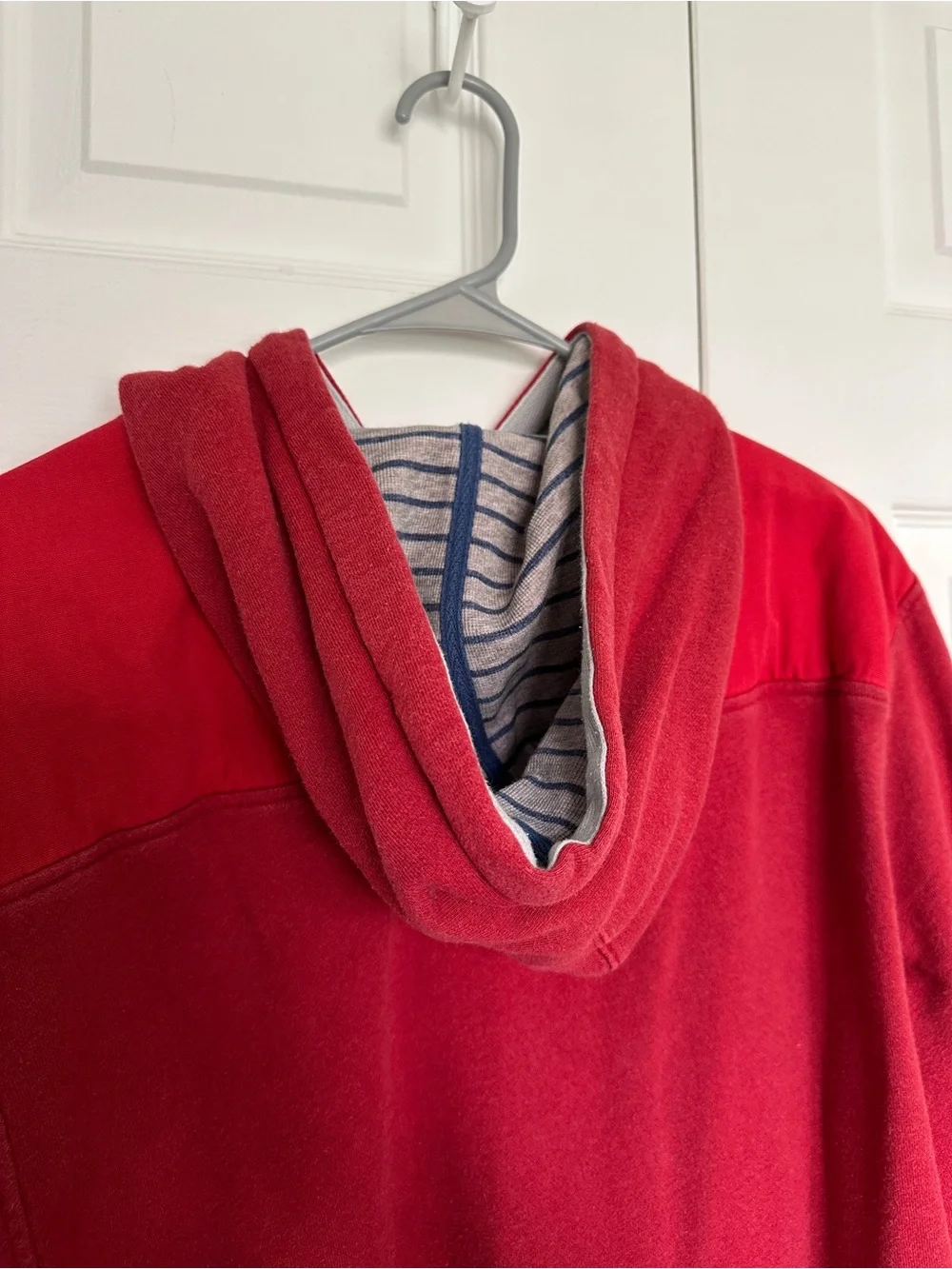 Vineyard Vines Red Hooded Sweatshirt with Striped Lining - Picture 5 of 5